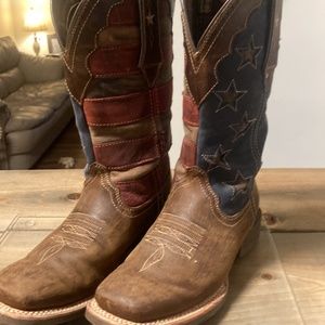 Women’s cowboy boots